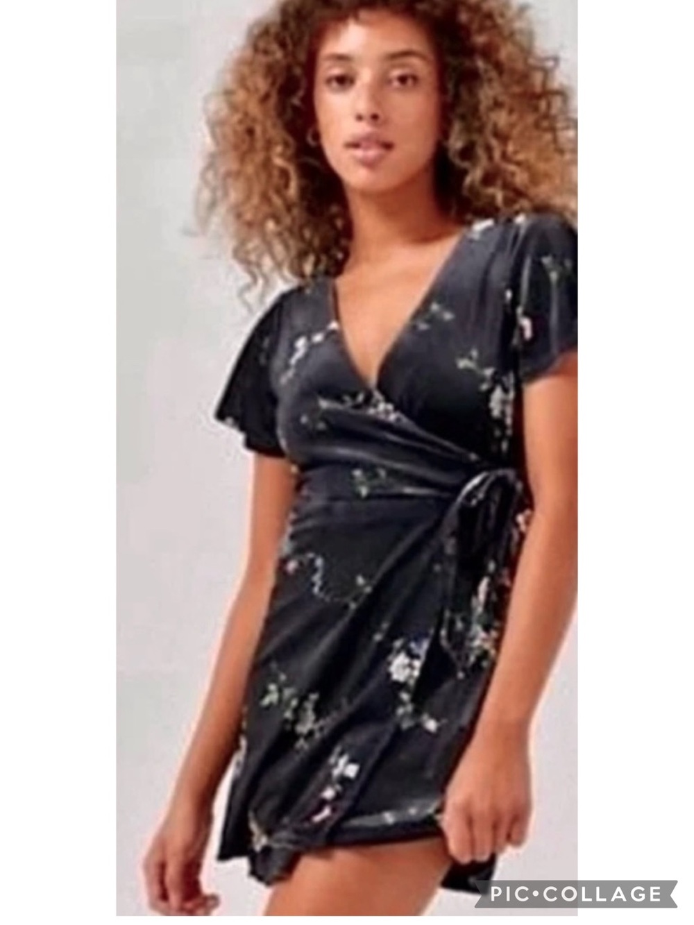 Urban Outfitters Black Floral Velvet Wrap Mini Short Sleeve V-Neck Dress S